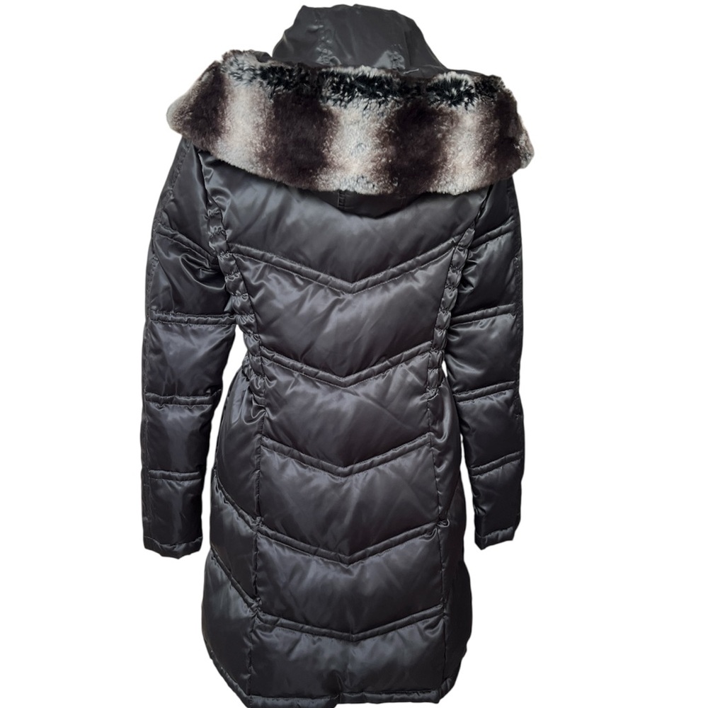 Women's Black Puffer Coat with Faux Fur Trim - Picture 3 of 5
